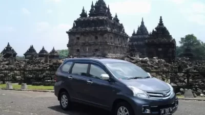 Rental Mobil Yogyakarta: Solusi Fleksibel untuk Perjalanan Anda